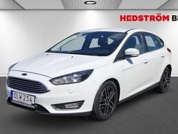 Vit Begagnad 2017 Ford Focus Halvkombi | 95 000 kr (Marknadspris)