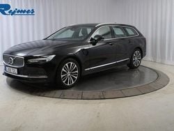 Svart Begagnad 2023 Volvo V90 Core Kombi | 339 800 kr (Marknadspris)