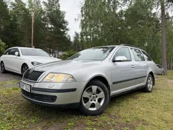 Silver Begagnad 2006 Skoda Octavia Kombi | 26 900 kr