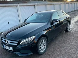 Svart Begagnad 2015 Mercedes C220 Sedan | 155 000 kr (Bra pris)
