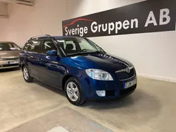 Mörkblå (blå) Begagnad 2009 Skoda Fabia Ambiente Kombi | 34 900 kr (Marknadspris)