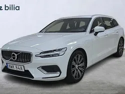 Vit Begagnad 2022 Volvo V60 Inscription Kombi | 269 000 kr (Bra pris)