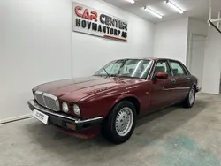 Mörkröd Begagnad 1993 Jaguar XJ Sedan | 39 900 kr
