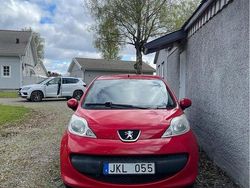 Röd Begagnad 2008 Peugeot 107 Halvkombi | 18 000 kr (Bra pris)