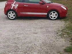 Röd Begagnad 2013 Alfa Romeo MiTo Distinctive Halvkombi | 55 000 kr