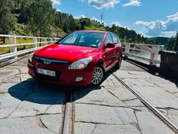 Röd Begagnad 2008 Hyundai i30 Halvkombi | 32 900 kr (Marknadspris)