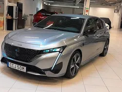 Grå (grå artense metallic) Begagnad 2024 Peugeot 308 GTi Halvkombi | 279 900 kr (Marknadspris)