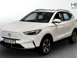 Vit (white) Begagnad 2021 MG ZS Luxury Sedan | 249 900 kr (Bra pris)
