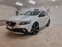 Ljusgrå Begagnad 2012 Volvo V40 CC Summum Kombi | 129 900 kr (Bra pris)