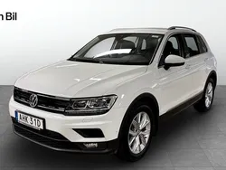 Vit (pure white) Begagnad 2020 VW Tiguan SUV | 294 800 kr (Marknadspris)
