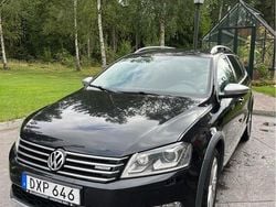 Svart Begagnad 2015 VW Passat Alltrack Kombi | 120 000 kr (Bra pris)