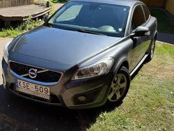 Grå Begagnad 2011 Volvo C30 Momentum Halvkombi | 35 000 kr (Marknadspris)