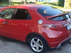 Röd Begagnad 2009 Honda Civic Sport Halvkombi | 25 000 kr (Dyr)