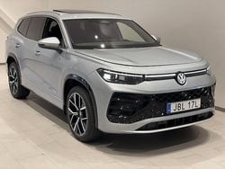 Silver (oyster silver metallic) Ny 2025 VW Tayron R-line SUV | 755 000 kr (Dyr)