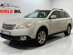 Vit Begagnad 2010 Subaru Outback SUV | 74 900 kr (Marknadspris)