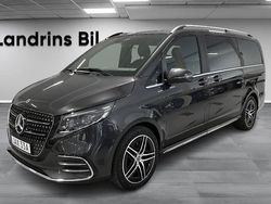 Mörkgrå Begagnad 2024 Mercedes V300 AMG line Minibuss | 919 900 kr