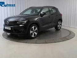 Svart Begagnad 2022 Volvo XC40 Core SUV | 329 900 kr