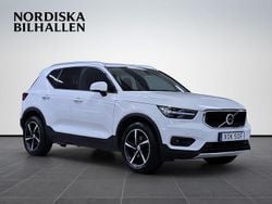 Vit Begagnad 2019 Volvo XC40 Momentum SUV | 279 795 kr (Bra pris)