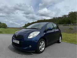 Blå Begagnad 2006 Toyota Yaris Halvkombi | 59 900 kr (Marknadspris)