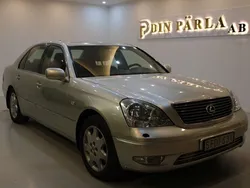 Silver Begagnad 2001 Lexus LS430 Sedan | 89 900 kr
