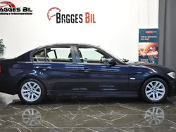 Blå Begagnad 2005 BMW 320 Advantage Sedan | 42 900 kr (Marknadspris)