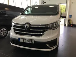 Vit Ny 2024 Renault Trafic Van | 524 875 kr