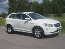 Vit Begagnad 2014 Volvo XC60 Momentum SUV | 135 000 kr (Lite dyr)