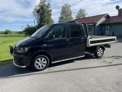 Svart Begagnad 2016 VW T6 Van | 174 875 kr