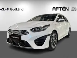 Vit Begagnad 2022 Kia Ceed 2 Kombi | 289 800 kr (Lite dyr)