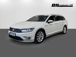 Vit Begagnad 2016 VW Passat GTE Kombi | 169 000 kr (Dyr)