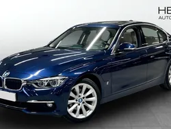 Blå (blue) Begagnad 2017 BMW 330e iPerformance Sedan | 209 700 kr