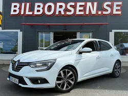 Vit Begagnad 2016 Renault Mégane III Halvkombi | 129 000 kr