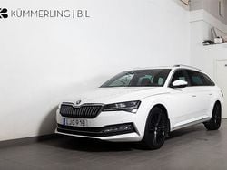 Vit Begagnad 2021 Skoda Superb LAURIN & KLEMENT Kombi | 289 900 kr (Marknadspris)
