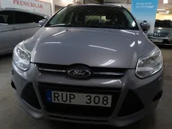 Grå Begagnad 2011 Ford Focus Trend Kombi | 64 900 kr (Marknadspris)