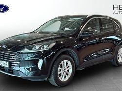 Svart (black) Begagnad 2022 Ford Kuga Titanium SUV | 244 900 kr (Marknadspris)
