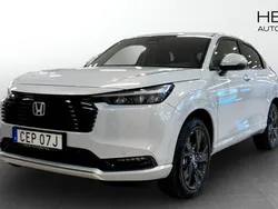Vit (white) Ny 2025 Honda HR-V Advance SUV | 385 900 kr (Lite dyr)