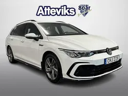 Vit Begagnad 2021 VW Golf VIII R-line Kombi | 309 800 kr (Dyr)