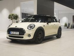 Vit Begagnad 2019 Mini Cooper Pepper Halvkombi | 174 800 kr (Marknadspris)
