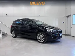 Svart Begagnad 2015 BMW 220 Gran Tourer Sport Line Minibuss | 148 900 kr (Marknadspris)