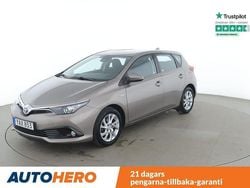Brun Begagnad 2015 Toyota Auris Hybrid Active Halvkombi | 168 000 kr (Marknadspris)