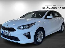 Vit Begagnad 2019 Kia Ceed Halvkombi | 159 000 kr (Marknadspris)