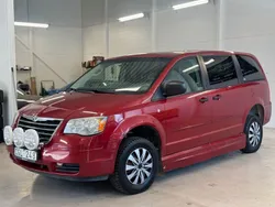 Röd Begagnad 2008 Chrysler Town & Country Minibuss | 35 000 kr
