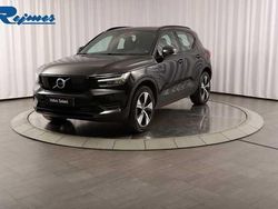 Svart Begagnad 2021 Volvo XC40 Core SUV | 309 900 kr