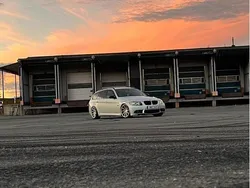 Grå Begagnad 2008 BMW 320 M Sport Kombi | 44 000 kr (Marknadspris)
