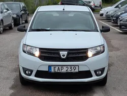 Vit Begagnad 2015 Dacia Sandero Halvkombi | 29 900 kr (Superpris)