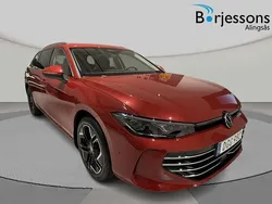 Mörkgrå (grå) Ny 2025 VW Passat Elegance Kombi | 509 900 kr (Superpris)