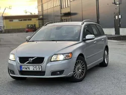 Grå Begagnad 2009 Volvo V50 Kombi | 39 000 kr (Marknadspris)