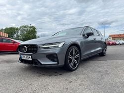 Grå Begagnad 2021 Volvo V60 R-Design Kombi | 329 900 kr (Marknadspris)