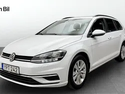 Vit Begagnad 2017 VW Golf VII Kombi | 149 900 kr (Marknadspris)