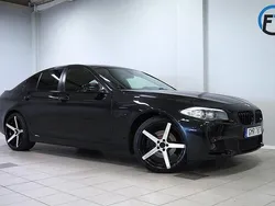 Svart (svart metallic) Begagnad 2013 BMW 520 Sedan | 109 900 kr (Bra pris)